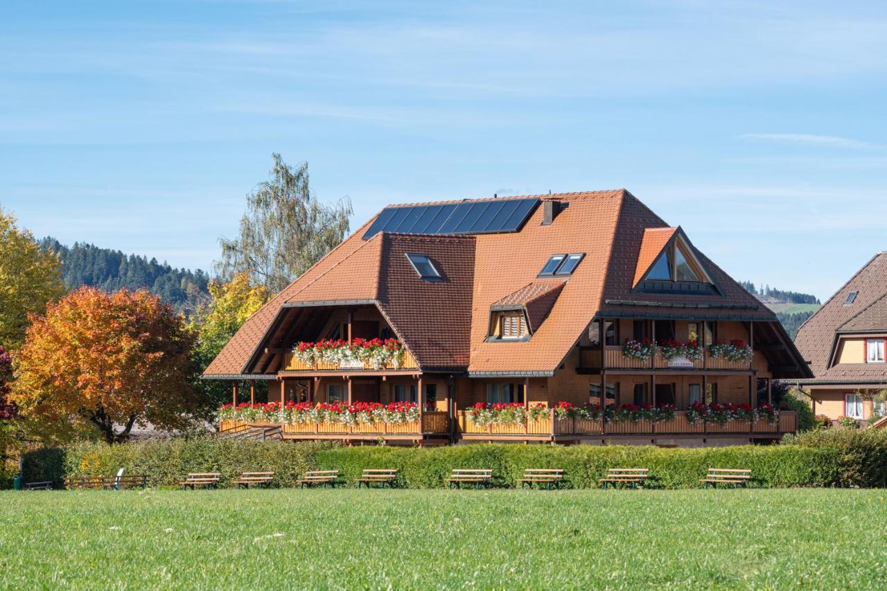 Hotel Sonne Garni Hinterzarten Exterior photo